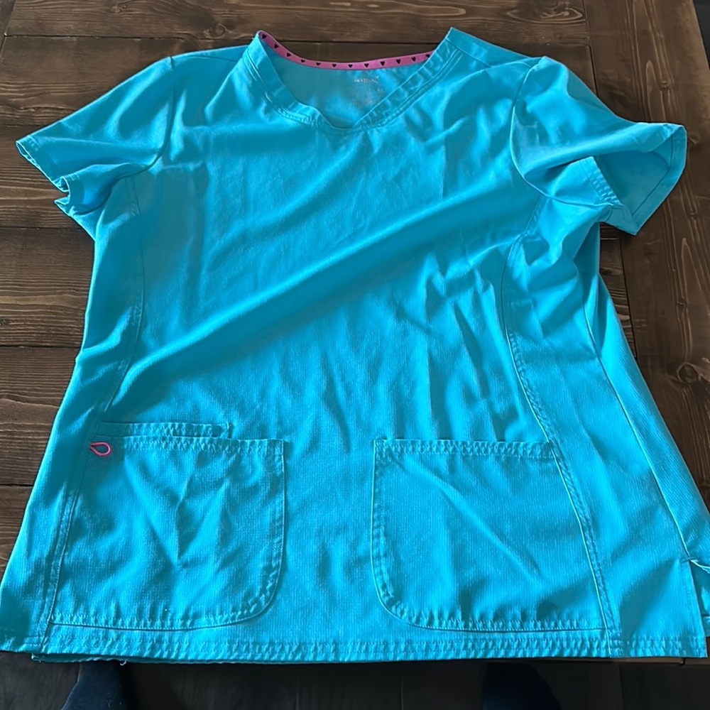 HeartSoul scrub top XL